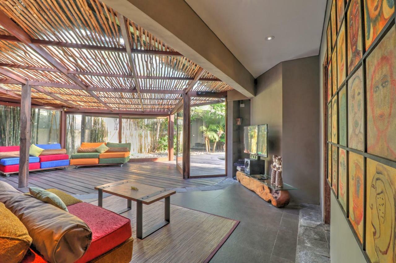 Villa Sham Seminyak  Exterior photo