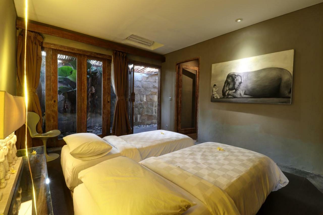 Villa Sham Seminyak  Exterior photo